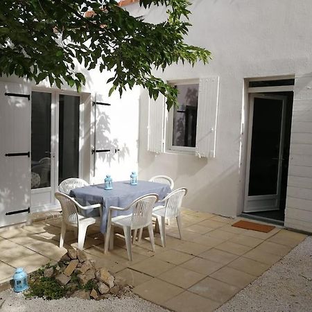 Villa Au Calme Avec Exterieur Et Parking Gratuit Aux Portes D'Aix Et Marseille Emplacement Ideal Exterior photo